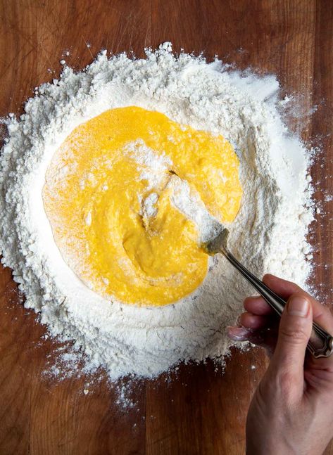 pasta Egg Pasta Dough, Egg Pasta Recipe, Tagliatelle Bolognese, Homemade Pasta Dough, Ragu Bolognese, Pasta Dough Recipes, Ricotta Ravioli, Fresh Egg, Brown Butter Sauce