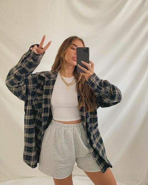 Tomboy Style Outfits, Cute Comfy Outfits, Streetwear Fashion Women, Business Outfit, Tomboy Fashion, Mode Inspo, Plaid Jacket, 가을 패션, Mode Vintage