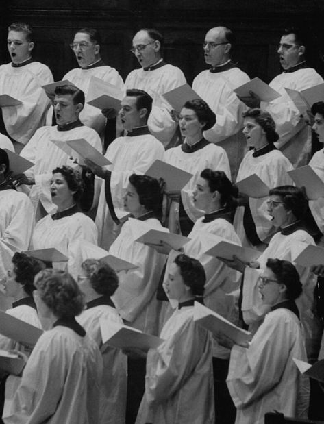 Marge Sutton sings in her church choir, 1956. Choir Girl Aesthetic, Church Choir Aesthetic, School Choir Aesthetic, Choir Art, Choir Aesthetic, People In Church, Girl Hobbies, Spotify Art, Choir Singing