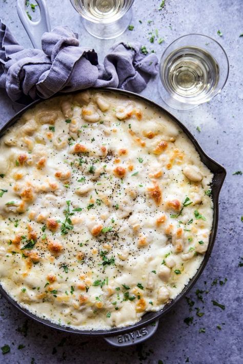 Chicken Gnocchi Pot Pie, Gnocchi Pot Pie, Crustless Chicken Pot Pie, Hearty Dinner Recipes, Chicken Gnocchi, Meals Ideas, Delicious Dinner Recipes, Classic Dishes, Chicken Pot