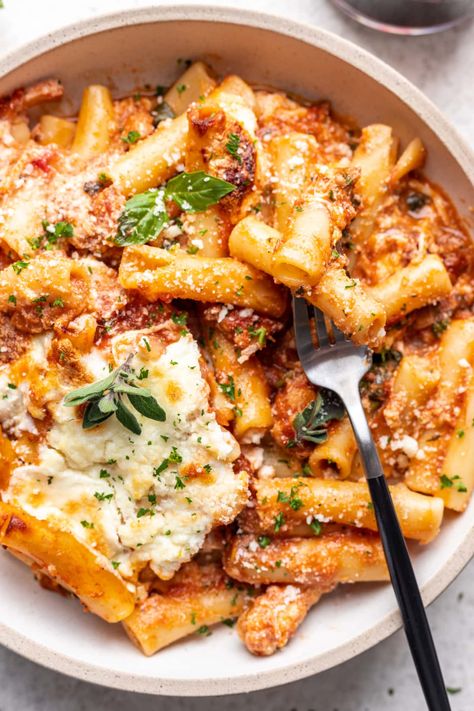 Baked Ziti With Chicken Sausage, Italian Baked Pasta Recipes, Pasta Italian Sausage Recipes, Ricotta Baked Ziti, Dinners To Cook Together Romantic, Sausage Pasta Bake Recipes, High Protein Baked Ziti, Baked Ricotta Pasta, Ziti Crockpot Recipes