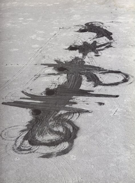 Michael Heizer, Experimental Drawing, Landscape Architecture Drawing, Art Landscapes, Ends Of The Earth, Earth Art, English Design, America Art, 3d Painting