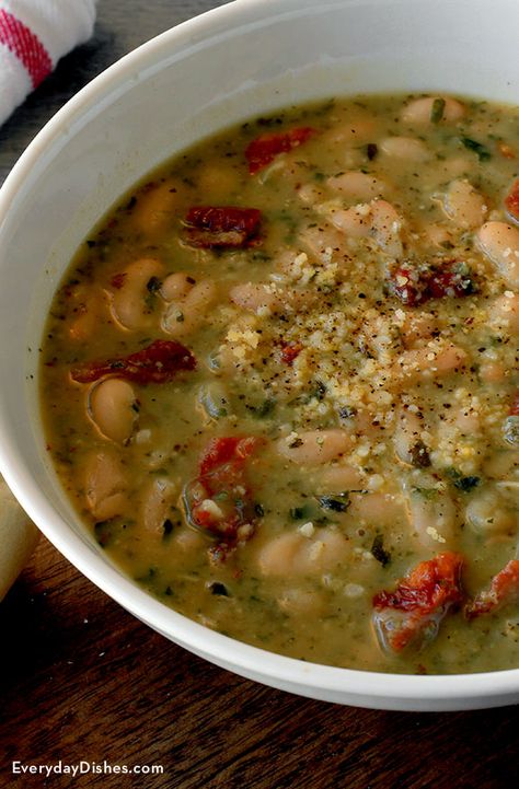 5-Ingredient Pesto Bean Soup Recipe Pesto Soup, Homemade Bread Bowls, 5 Ingredients Or Less, Fall Soup, Fall Soup Recipes, Bean Soup Recipes, 5 Ingredient Recipes, Everyday Dishes, Fall Soups