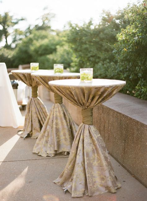 Tuscany Inspired Wedding, Top Table Ideas, Cocktail Table Decor, High Tables, 25th Wedding Anniversary Party, Cocktail Decorations, Modern Cocktail Tables, Classic Weddings, Wedding Glamour