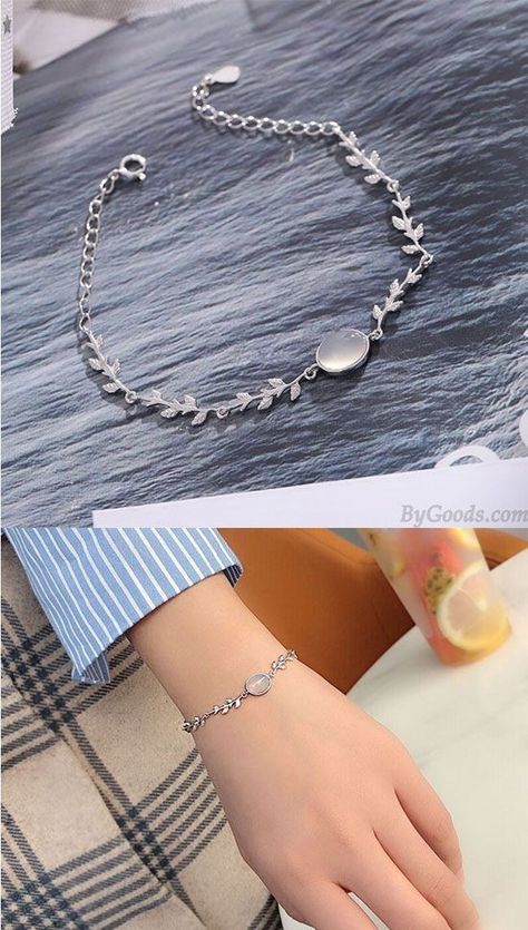 Silver Bracelet Designs, Bracelets Fashion, Silver Bracelets For Women, Women Bracelet, Bracelet Women, Fancy Jewellery, Cute Bracelets, Hand Jewelry, Girlfriend Gift