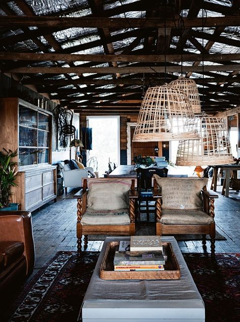 Old shops, disused warehouses, shearing sheds and deconsecrated churches – an unlikely collection of buildings – all have one thing in common: they can be repurposed into inviting family homes. Be inspired to see potential in the most unlikely places, with this collection of 15 inspiring home conversion ideas. Shearing Shed, Shed House Ideas, Living In A Shed, Country Style Magazine, Farm Shed, Warehouse Home, Shed Home, Homes To Love, Shed Roof