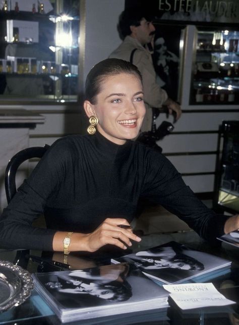 Paulina Porizkova, 90s Supermodels, 90s Models, Beauty Icons, 인물 사진, Mode Inspiration, Looks Style, Look Chic, Outfits Casuales