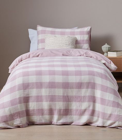 Remi Gingham Quilt Cover Set - Lilac | Target Australia Green Bed Linen, Store Target, Buffalo Check Bedding, Lavender Bedding, Super King Bed, Gingham Quilt, Beautiful Bed, Quilt Covers, Superking Bed