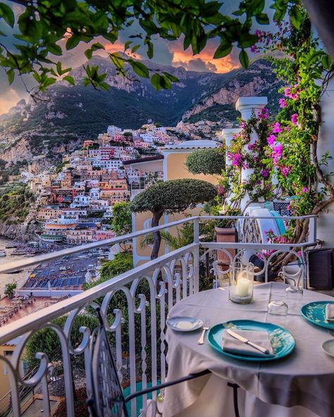 JustTravel 🗺 on Twitter: "This is Positano, Amalfi Coast, Italy   butnomatter.theroadislife  | IG… " Italy Positano, Positano Italy, Amalfi Coast Italy, Surf Lifestyle, Italy Tours, Dream Travel Destinations, Beautiful Places To Travel, Beautiful Places To Visit, Positano