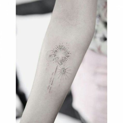 Firework Tattoo, Alas Tattoo, Geometric Line Tattoo, Summer Tattoo, Diy Tattoo, Fine Line Tattoos, Line Tattoos, Tattoo Styles, Moon Tattoo