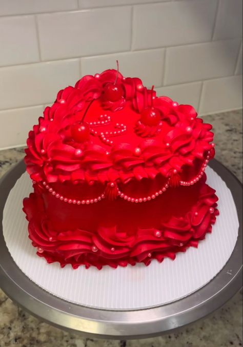 Heart Shaped Cake Recipe, 26 Birthday Cake, Heart Cake Design, Heart Birthday Cake, Red Birthday Cakes, 25th Birthday Cakes, Vintage Birthday Cakes, Birthday Cake Decorating Ideas, Heart Cakes