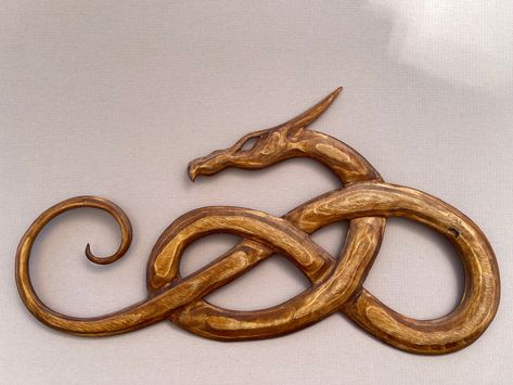 Norse Carving, Viking Wood Carving, Dremel Crafts, Bookshelf Art, Dremel Carving, Animal Cutouts, Wood Jewelery, Wood Carving For Beginners, Dremel Wood Carving