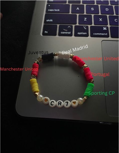 Real Madrid Bracelet, Ronaldo Bracelet, Crafts To Do When Your Bored, Cr7 Jr, Football Bracelet, Iphone Life Hacks, Bead Charms Diy, Clay Bracelet, Diy Bracelet Designs