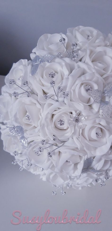 White And Silver Wedding Bouquets, White And Silver Bouquet, Pearl Brooch Bouquet, White Rose Wedding, White Rose Wedding Bouquet, Samantha Wedding, White Rose Bouquet, White Roses Wedding, Rose Wedding Bouquet