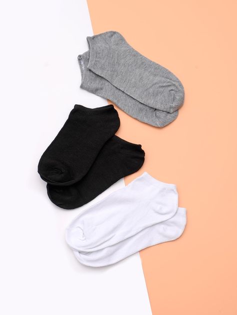 Solid Socks, Chubby Fashion, Image Swag, Ankle Socks Women, Women Socks, Cute Socks, Plus Size Fashion For Women, Socks And Tights, Trendy Fashion Women