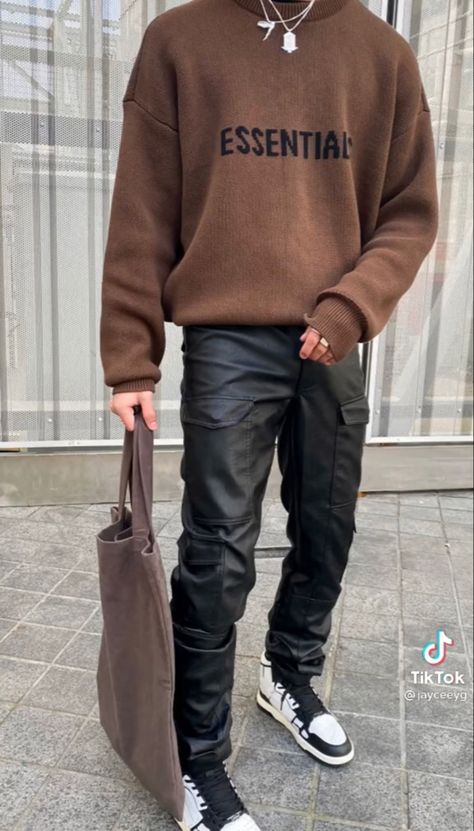 FOG 
cargo 
brown 
essentials 
leather cargo Brown Crewneck Outfit Men, Black And Brown Outfit Mens, Brown Sweatshirt Outfit Men, Brown Crewneck Outfit, Brown Sweatshirt Outfit, Emo Outfits Men, Crewneck Outfit Men, Presentation Outfit, Sweatshirt Outfit Men