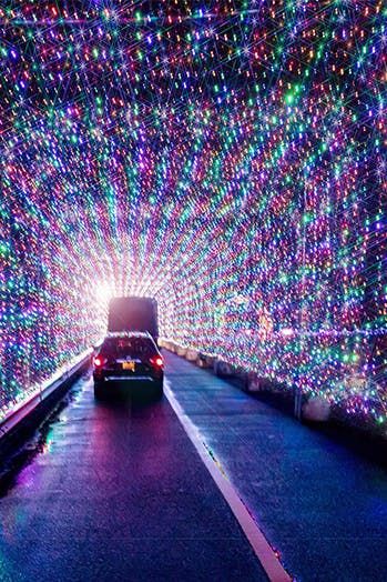 13 Festive Drive-Thru Christmas Lights in NY and NJ (Plus, a Few You Can See on Foot) #purewow #holiday #family #entertainment #new jersey #new york #christmas #things to do Christmas Lights Festival, Christmas Lights Date, Christmas Lights Show, Thanksgiving In Nyc, December Goals, Christmas Vacation Destinations, Dream Holiday Destinations, Christmas New York, Snow Vacation