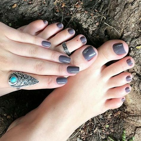 Feet Pedicure, Popular Nails, Toe Nail Designs, Nail Paint, Pedicure Nails, Manicure E Pedicure, Nail Shapes, Artificial Nails, Mani Pedi