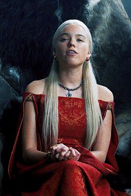 MILLY ALCOCK as RHAENYRA TARGARYEN House of the... : kuntry & western Milly Alcock, Dragon Icon, Dragon House, Dragon Series, Rhaenyra Targaryen, Targaryen Aesthetic, Iron Throne, Mary Shelley, Game Of Thrones Art