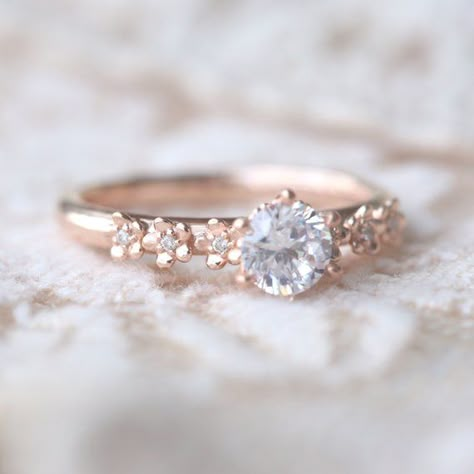 Cute Promise Rings, Cheap Wedding Rings, Rose Gold Flower, Cute Engagement Rings, Future Engagement Rings, Morganite Engagement, Morganite Engagement Ring, Dream Engagement Rings, Dream Engagement