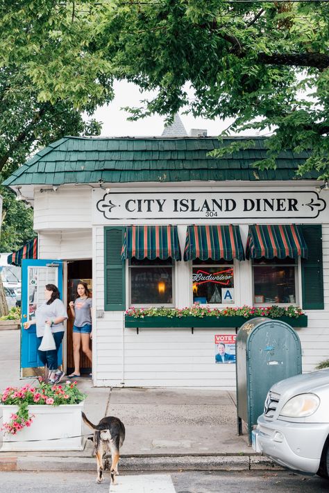 Long Island Ny Things To Do, City Island Bronx Ny, Fishers Island New York, New York Long Island, 2023 Vibes, Bronx Nyc, The Bronx New York, Staten Island New York, Fisher Island