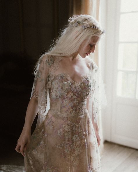 Ethereal Beauty. Jessica glowing in her @clairepettibone dress 🤍 Flowers: @heidigold_weddings Headpiece: @erinrhyne MUA: @laila_alsane . . . . Destination Wedding Photographer #clairepettibone #etherealwedding #etherealweddingdress #romanticbride #romanticwedding #weddingphotographer #destinationweddingphotographer Claire Pettibone Wedding Dress, Structured Gown, Champagne Wedding Colors, Colored Wedding Gowns, Ethereal Wedding Dress, Bridal Coat, Claire Pettibone, Ethereal Wedding, Floral Wedding Dress