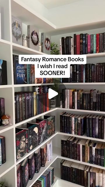 Reading Romance Aesthetic, Book Recommendations Fantasy Romance, Romantasy Books To Read, Romantasy Book Aesthetic, Romantasy Book Recommendations, Book Recommendations Romance, Romance Fantasy Books, Best Book Boyfriends, Romance Books Booktok