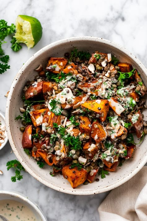 Tahini Grain Bowl, Sweet Potato Farro Salad, Farro Recipes Healthy, Potato Lentil Salad, Fall Lunches, Fall Vegetarian Recipes, Herbed Potato Salad, Roasted Lentils, Lazy Lunch