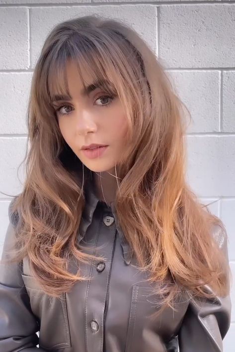 Emily In Paris Fashion, People References, Love Lily, Emily In Paris, Lily Collins, Curtain Bangs, Star Girl, Gorgeous Hair, Hairstyles With Bangs