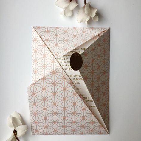 Origami Invitations, Asian Wedding Invitations, Origami Wedding Invitations, Paper Card Design, Japan Wedding, Origami Wedding, Japanese Wedding, Wedding Invitation Envelopes, Wedding Greeting Cards