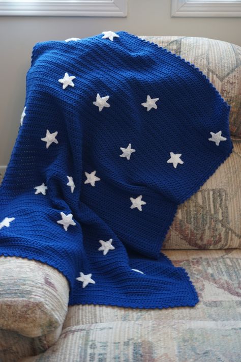 Night Sky Crochet Blanket, Crochet Blanket With Stars, Space Crochet Blanket, Moon Crochet Blanket, Star Blanket Crochet, Star Crochet Blanket, Crochet Star Blanket, Sustainable Living Room, Baby Boy Knitting Patterns Free