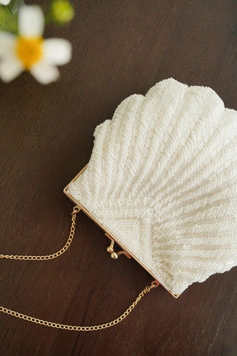 Embroidery Clutch Handmade, Bridal Crochet, Bride Clutch, Bride Bag, My Dearest, Wedding Clutch, Girly Bags, Needlework Embroidery, Frame Bag