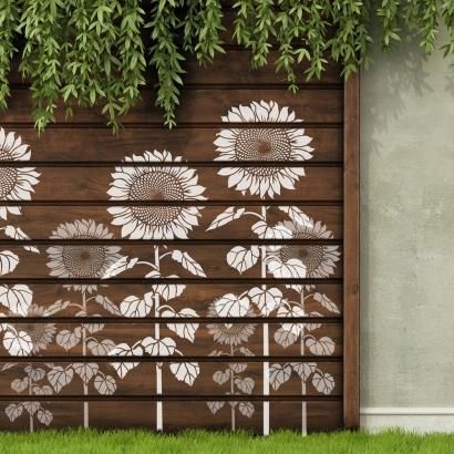 Wall Painting Flowers, Floral Stencils, Stencils Patterns, Flower Stencil Patterns, Sunflower Stencil, Stencils For Walls, Garden Fence Art, Giant Sunflower, Stencil Wall Art