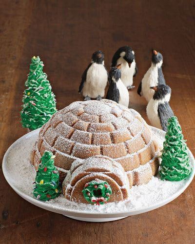 Gingerbread igloo Igloo Cake, Gingerbread House Ideas, Gingerbread House Parties, Holiday Cake, Christmas Cake Pops, Gingerbread Cake, Christmas Gingerbread House, New Cake, Icing Sugar