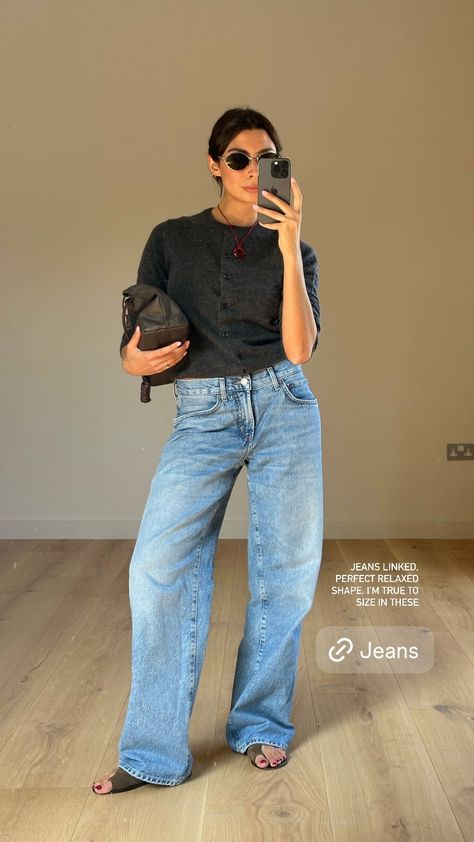 Stories • Instagram Baggy Jeans Outfit Aesthetic, Dark Wash Baggy Jeans, Baggy Jeans Outfit, Instagram Feed Ideas Posts, Sleek Dress, Instagram Feed Ideas, Instagram Look, March 17, Jeans Outfit