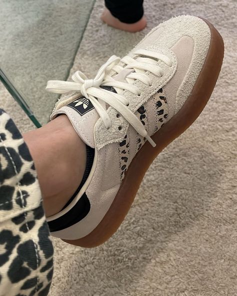 Fall Sneakers 2024 Women’s 26 Ideas: Trends, Styles, and Outfits Leopard Print Adidas, Black Platform Sneakers, Black Nike Sneakers, Adidas White Sneakers, Fall Sneakers, Leopard Print Sneakers, Beige Sneakers, Fits Inspo, Popular Sneakers