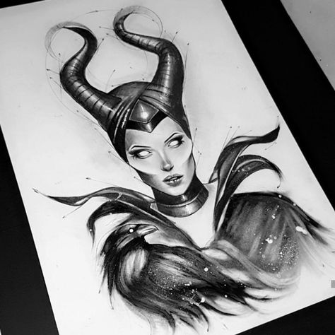 Maleficent (Maleficent) - Art / Illustration / Painting Maleficent Drawing, Nice Movies, Maleficent Tattoo, Maleficent Art, Illustration Art Drawing, Movie Character, Disney Tattoos, A Pencil, Maleficent