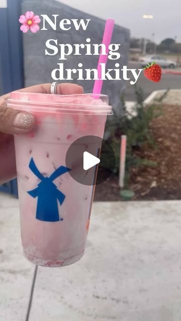 Drinks Of The Day! ✨ on Instagram: "Would you try this drink? 😍
-
Credit : bassclef033 on tt
-
*We’re not sure if the drinks we post are still continued or available at all the places*
-
🎈FOLLOW @drinksofthedayig FOR MORE🎈
-
tags; #dutchbros #dutchbroscoffee #dutchbrothers #fyp #trending" Good Drinks At Dutch Bros, Dutch Bros Drinks Recipes, Dutch Drinks, Dutch Brothers, Dutch Bros Drinks, Dutch Bros, Fun Drinks, You Tried, The Day