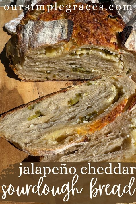 Easy Jalapeño Cheddar Sourdough Bread Recipe - Our Simple Graces Jalapeno Sourdough, Bread Flavor Ideas, Cheddar Sourdough Bread, Using Sourdough Starter, Recipe Using Sourdough Starter, Bread Dough Recipe, Bread Lame, Homemade Sourdough Bread, Sourdough Starter Recipe