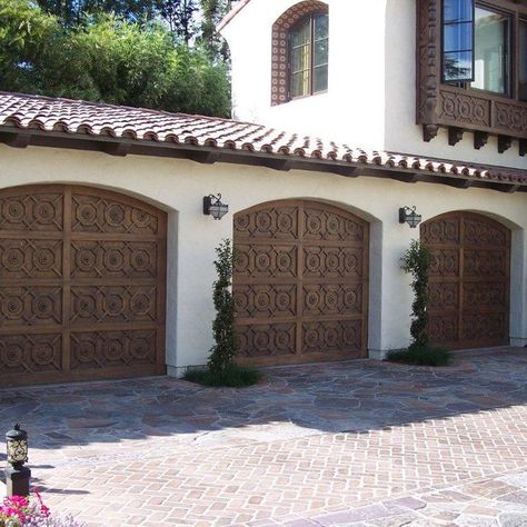 75 Beautiful Mediterranean Garage and Shed Pictures & Ideas - October, 2021 | Houzz Southwestern Homes, Mediterranean Staircase, Custom Wood Garage Doors, Spanish Revival Home, Modern Garage Doors, Garage Door Types, Wood Garage Doors, Garage Door Design, Modern Garage