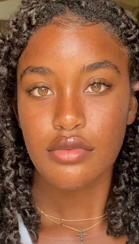 Amber Eyes Black Women, Amber Eyes Dark Skin, Honey Eye Color, Black Women Light Eyes, Neala Brown Eyes, Black Women With Hazel Eyes, Light Brown Hazel Eyes, Bright Hazel Eyes, Hazel Amber Eyes