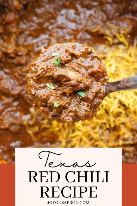 Texas Chili - also called Texas Red Chili, this is an authentic and classic Texas Chili recipe. Tender chunks of beef is cooked with chilies and tomatoes to make a hearty, thick and chunky chili. No beans! Texas Chili Recipe Award Winning, Texas Style Chili Recipes, Dutch Oven Chili Recipe, Texas Red Chili, Red Chili Recipes, Steak Chili Recipe, Chunky Chili, Chili No Beans, Texas Chili Recipe