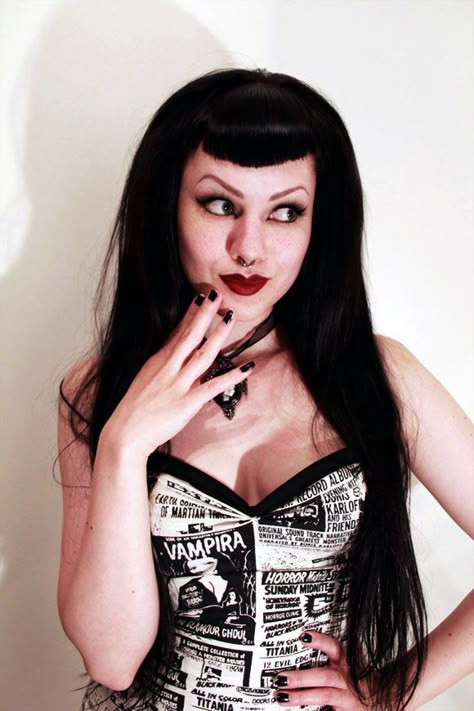 mothmouth Gothabilly Fashion, Psychobilly Fashion, Rockabilly Mode, Oh My Goddess, Pin Up Hair, Rockabilly Style, Psychobilly, Rockabilly Fashion, Gothic Beauty