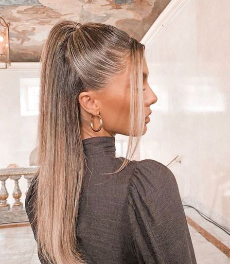 Sleek Prom Hair, New Year Hairstyle, Ponytail Hairstyle, Long Hairstyle, Hairstyle Inspiration, Trendy Hairstyle, Blonde Hair Looks, Hair Styler, Penteado Cabelo Curto