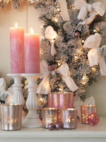 Shabby Christmas, Pink Xmas, Deco Rose, Romantic Christmas, Pink Christmas Decorations, A White Christmas, Shabby Chic Christmas, Pink Candles, Chic Christmas