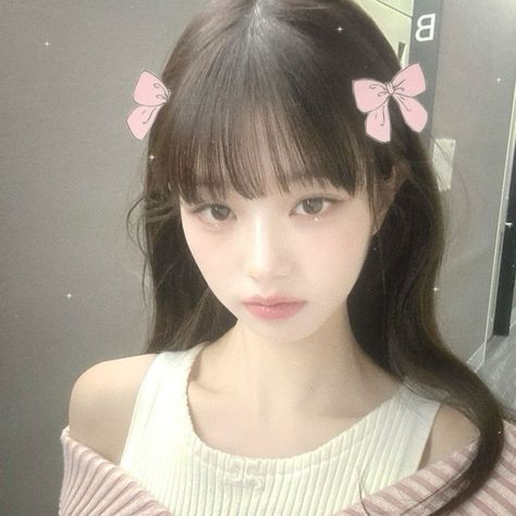 Wonyoungism Icons, Wonyoung With Bangs, Wonyoung Selca, Emily Core, Wonyoung Aesthetic, Coquette Icon, Wonyoung Jang, Whatsapp Wallpaper Cute, Pretty Pink Princess