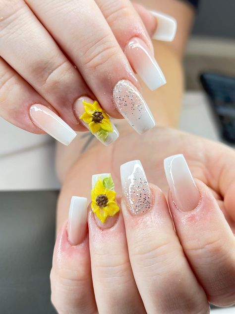 Sunflower Nails For Wedding, Wedding Nails For Bride Sunflower, French Tip Nails With Sunflower Design, French With Sunflower Nails, Fall Sunflower Nails, Clear Sunflower Acrylic Nails, Fall Wedding Nails, Sunflower Nails, Wedding Nails For Bride