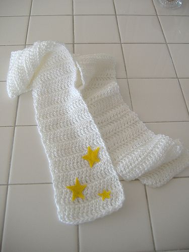 PLAIN SCARF WITH STARS Star Scarf, Plain Scarves, Crochet Stars, Scarf Knitting Patterns, Scarf Crochet Pattern, Scarf Pattern, Crochet Scarves, Knit Scarf, Crochet Designs