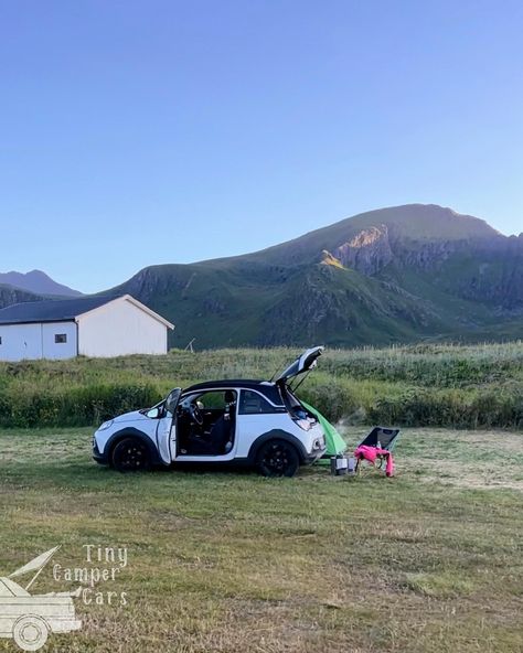 Lu stellt uns ihren Opel Adam Rocks vor. ➡️ @Luandlife 🚗 Was macht deinen Camper besonders? Er ist wirklich Mini. Ich musste nichts ausbauen, wodurch ich nach meiner Reise einfach nur meine Sachen rausnehme und die Sitze wieder hochklappe. 🚗 3Funfacts: - Ich schlafe auf einer Gartenliege wenn ich auf dem Rücken liege habe ich genau 10 cm Platz bis zur Decke 😅 - Niemand vermutet das jemanden in dem Auto schläft/ lebt. - Das erste Mal, das ich in meinem Camper geschlafen habe, war direk... Opel Adam, Tiny Camper, Cars, Quick Saves