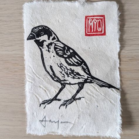 Had a perfect Sunday making these little sparrow prints. (The sparrows I drew at Skipper Bar were Portuguese rock sparrows so I've given them a makeover with the markings of house sparrows because, to me they are the most 'sparrowy' 😂) #linocut #easycarve #rubberstamp #pfeiltools #londonmoleeyewear #blackwing #sparrow #birdprints #birdart House Sparrow, Sparrows, Black Wings, Bird Prints, Bird Art, Linocut, Carving, Bar